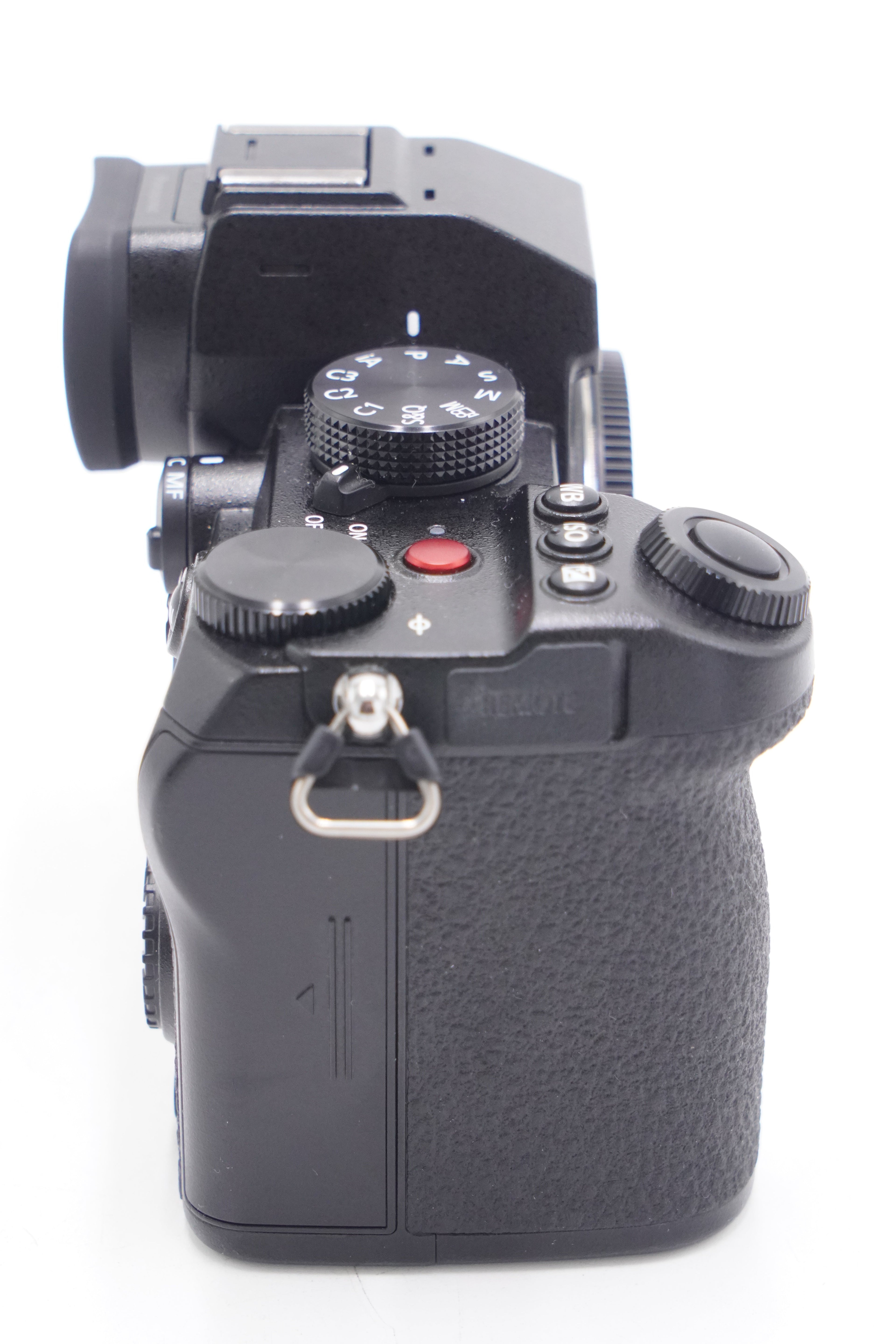 Panasonic Lumix DCS5KK-02208 S5 Mirrorless Camera W/20-60mm f/3.5-5.6 Lens, Used