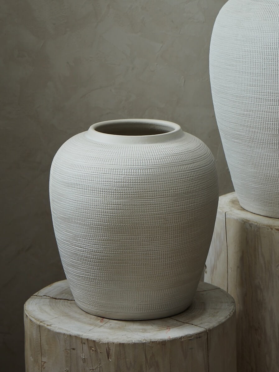 Elvas Textured Cream Vase Medium